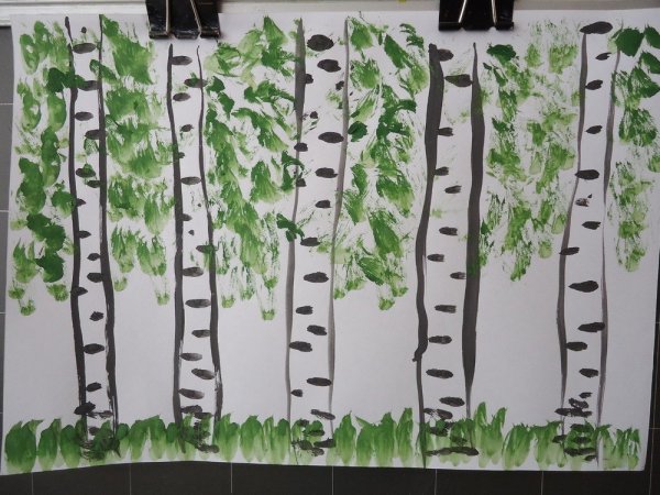 Листья деревьев с плодами Тополь