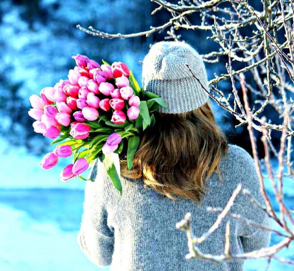 Красивые весенние часы