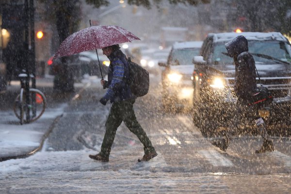 Снег и ветер