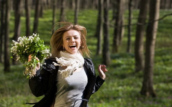 Женщина весной