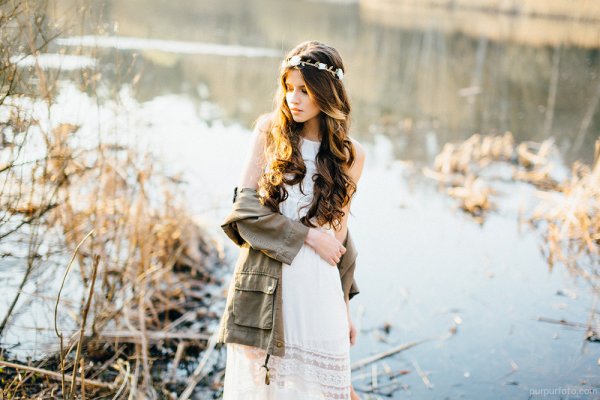 Женщина Весна пришла