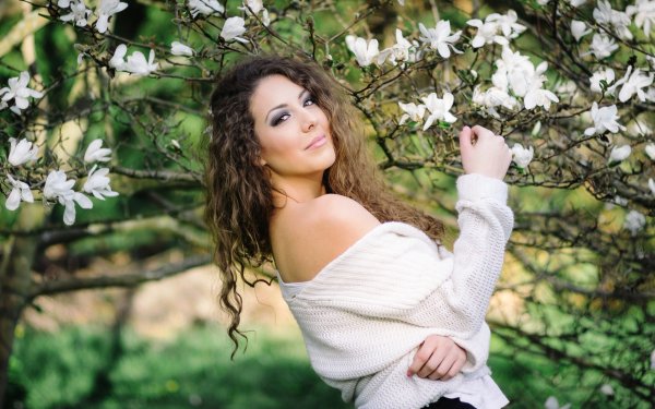 Рената Ахмадуллина