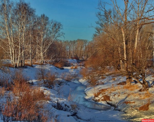 Зимняя река