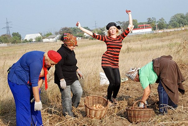 Советская живопись, трактор