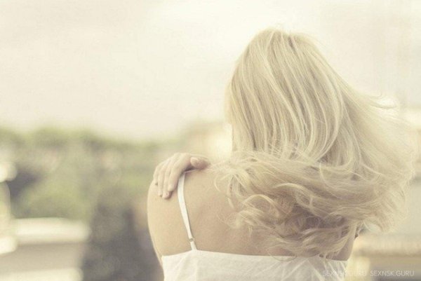 Блондинки: фото со спины