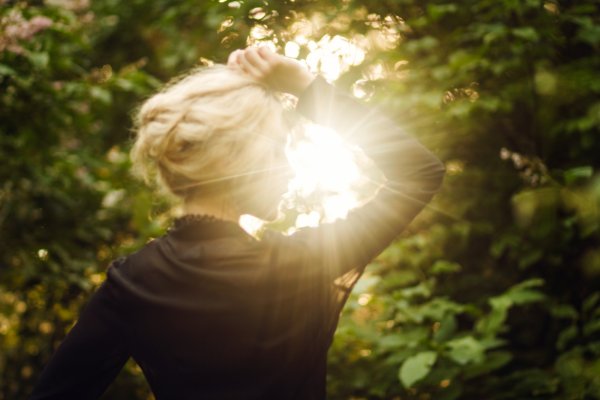 Девушки блондинки со средними волосами