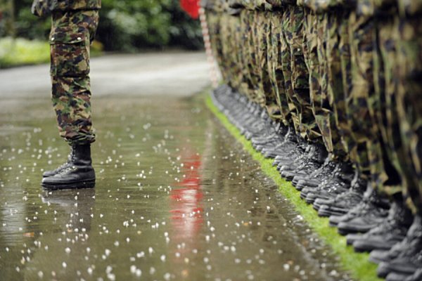 Девушка солдат