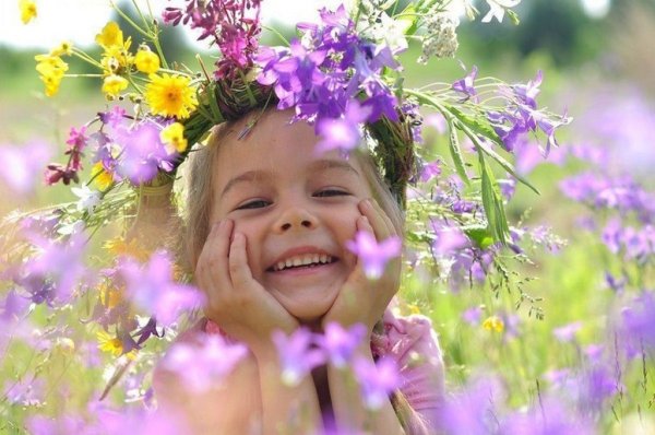 Мальчик радость