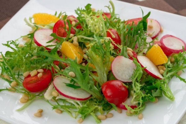 Салат весенний Бриз