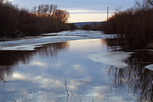 Водоемы ранней весной