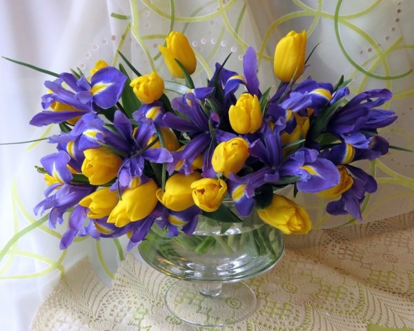 Букет весенних цветов