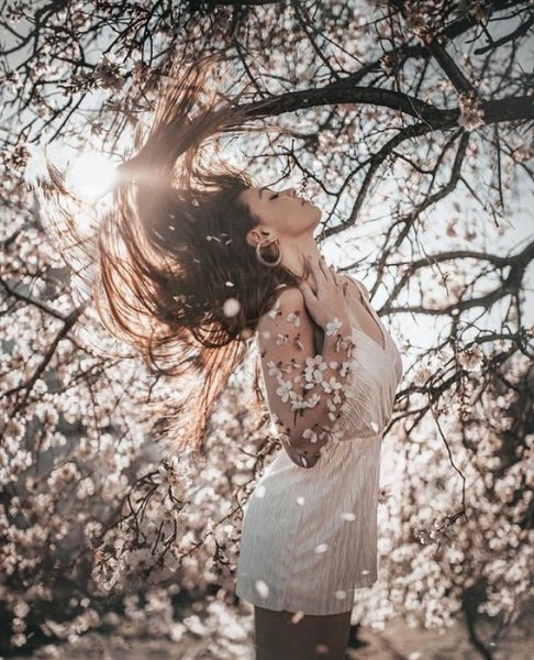 Весеннее настроение девушка