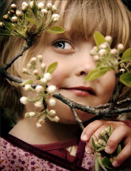 Лицо девушки весны