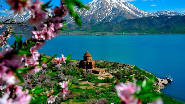 Природа Армении озеро Севан