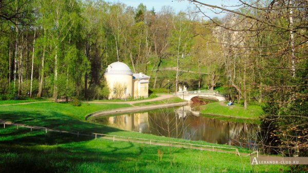 Павловский парк в апреле