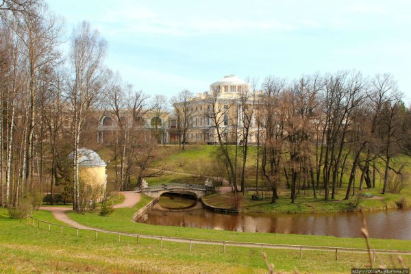 Дворец в Павловском парке