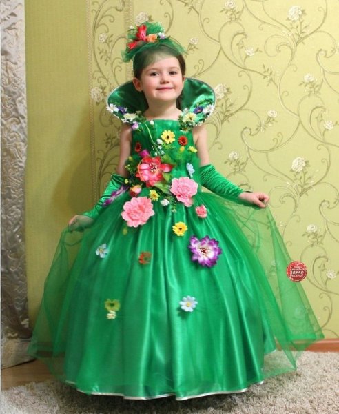 Платье эскиз цветной