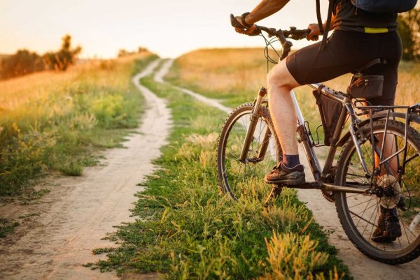 Катание на велосипеде