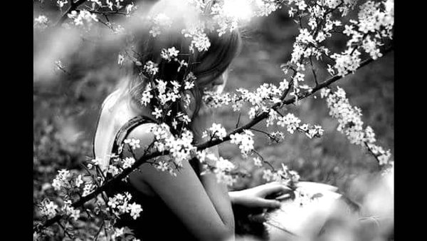 Девушка весной