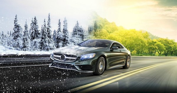 Автомобиль на траве