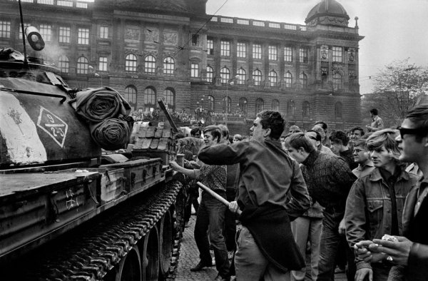 Советские танки в Чехословакии 1968
