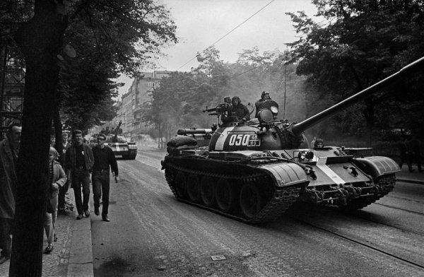 Т-62 операция Дунай
