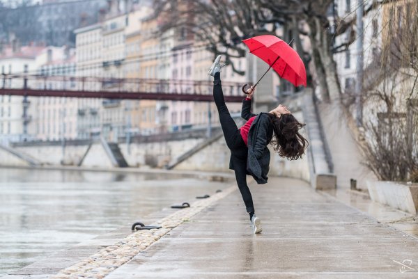 Танцовщица акварель