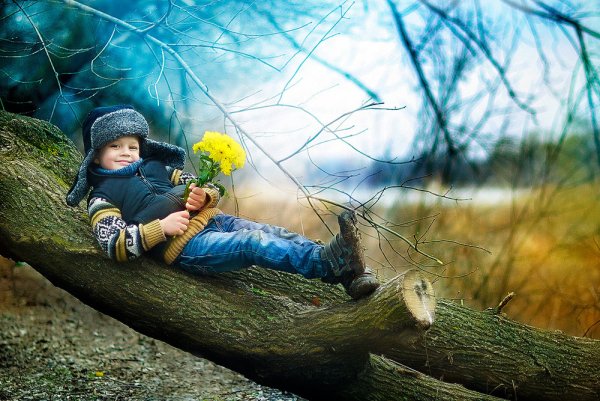 Мальчик весной