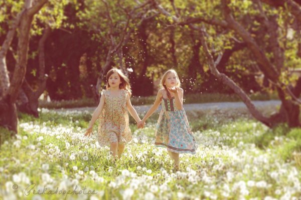 Подруги весной