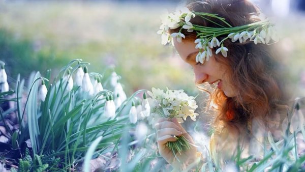 Открытки женщине красивые бесплатно