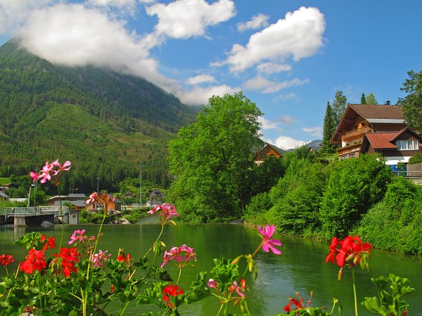 БАД Ауссе город в Австрии