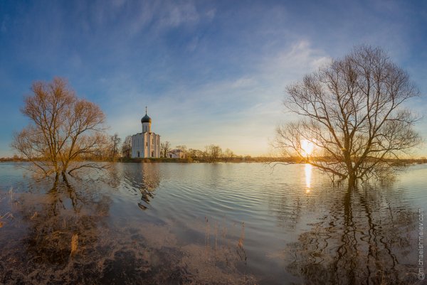 Покрова на Нерли Владимир разлив