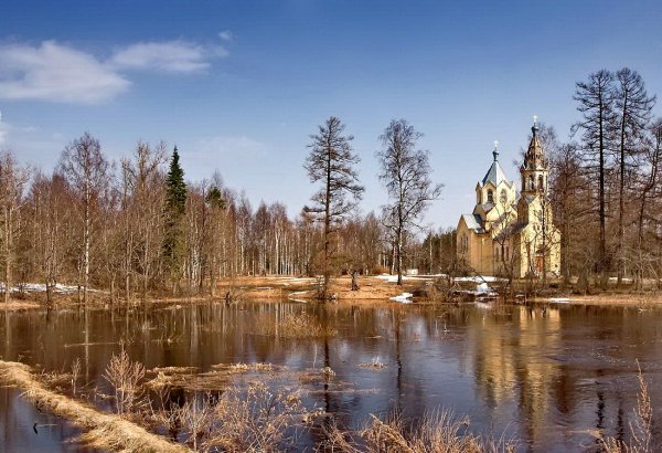 Суздаль Церковь половодье