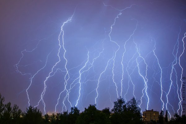 Весенняя гроза в Москве