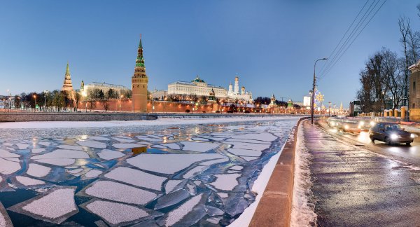 Ростов Великий озеро Неро весной
