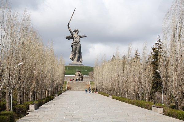 Памятник Родина-мать на Мамаевом Кургане
