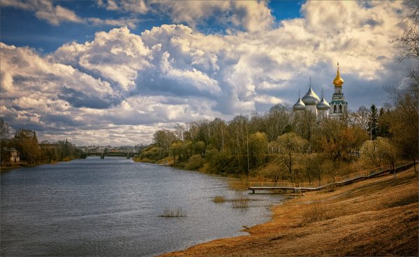 Софийский собор Вологда весной