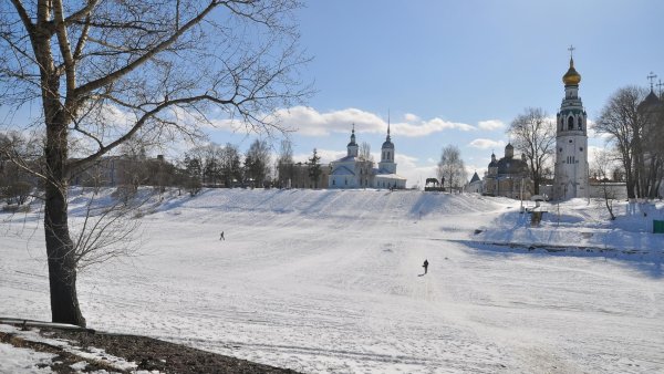 Соборная горка Вологда зимой
