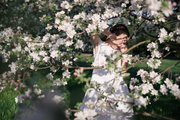 Любовь в цветущем саду