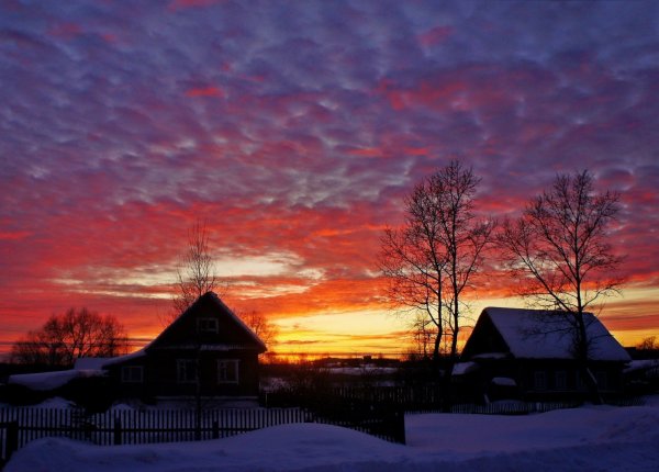 Зимний закат в деревне