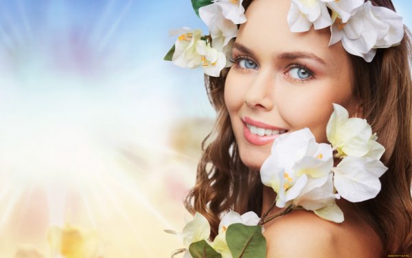 Счастливые дети на природе