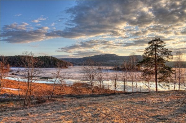 Весенний пейзаж Урала