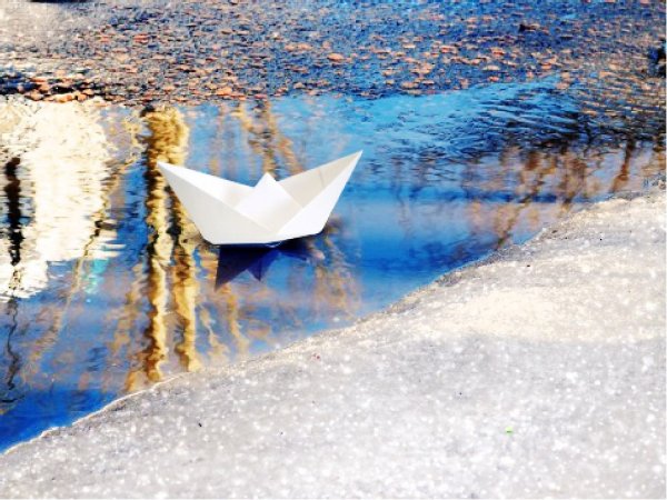 Весенние кораблики