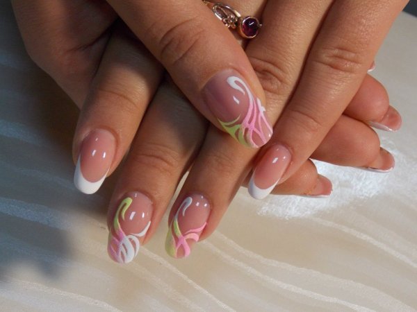 Цветы на ногтях