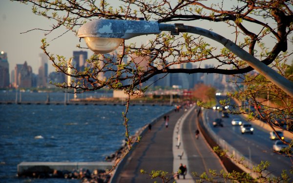 Ранняя Весна в городе