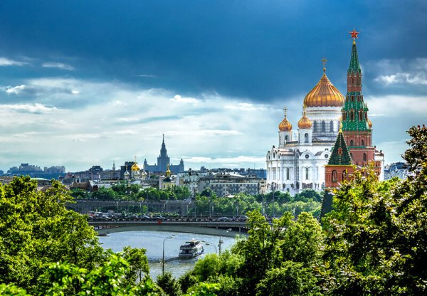 Москва Кремль Весна