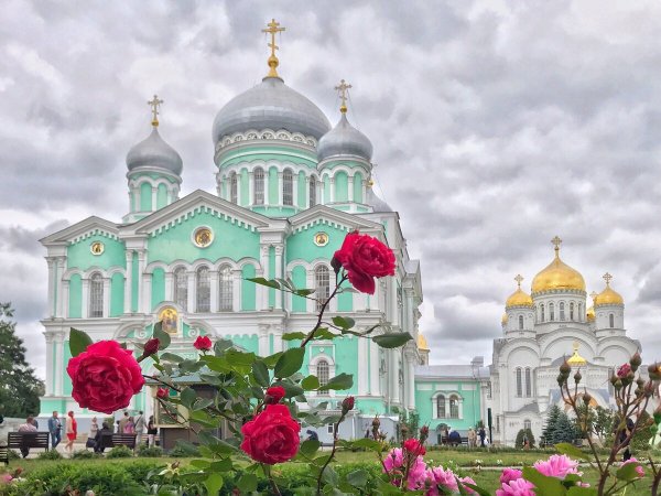 Свято-Троицкий Серафимо-Дивеевский женский монастырь село