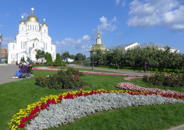 Дивеево монастырский сад