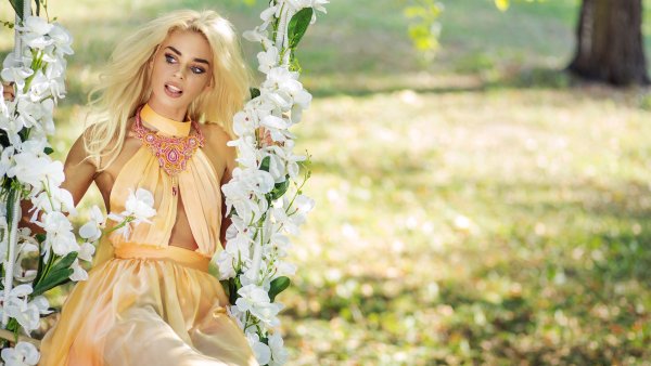 Девушка лето