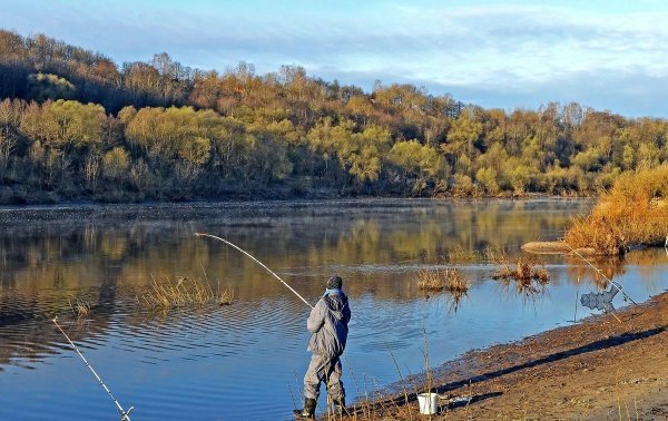 Весенняя рыбалка на малой реке